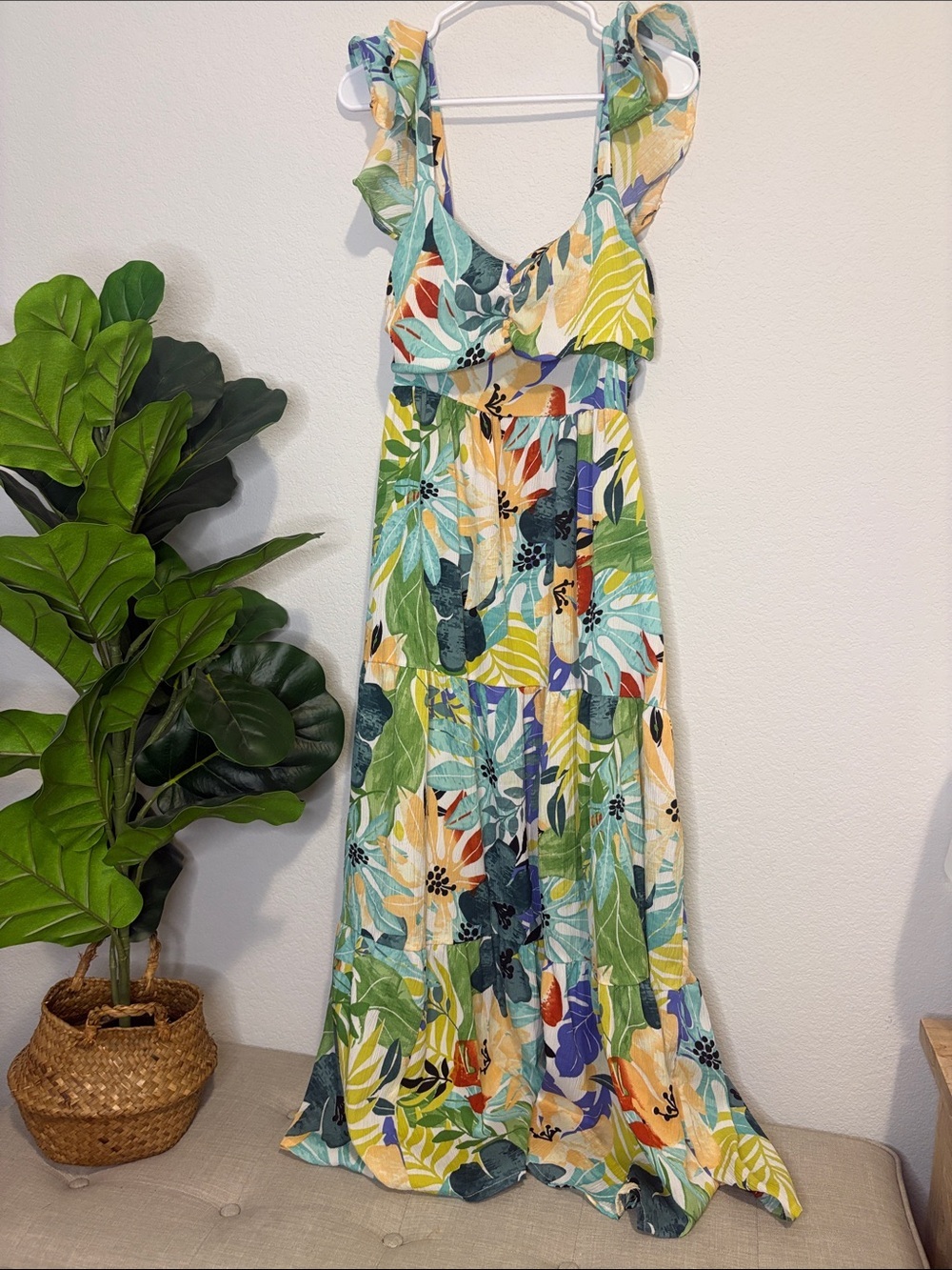 Medium ruffle sleeve Floral Tropical tiered Maxi Dress - Green Multi